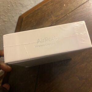 Apple AirPod gen 2